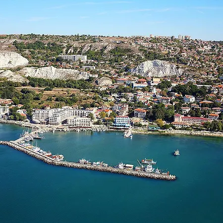 Diamond Hotell Baltjik