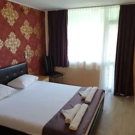 Diamond Hotell 3*
